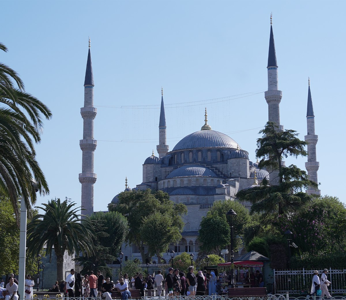 The Blue Mosque in Sultanahmet, Istanbul, Türkiye